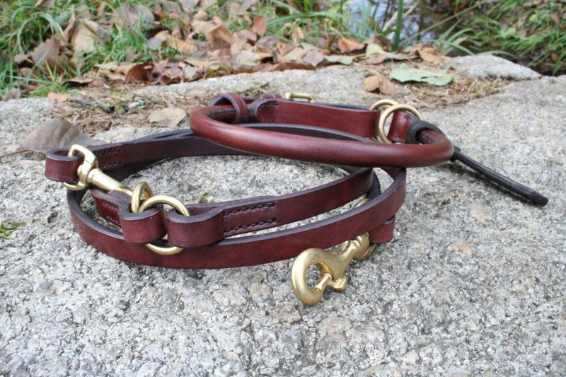 Supet Laisse Dressage Chien Collier Laisse Chien Laisse Lasso Laisse en  Cuire Laisse Educative Sangle pour Chien 2 en 1 Collier et Laisse Rouge :  : Animalerie