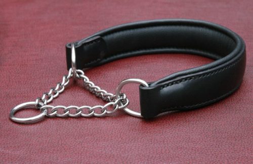 Collier semi-coulissant à martingale en cuir noir