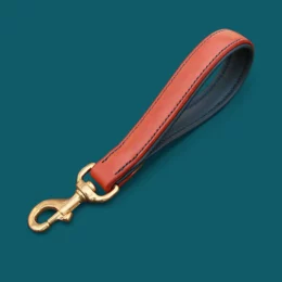 Nos laisses poignée en cuir - 30cm